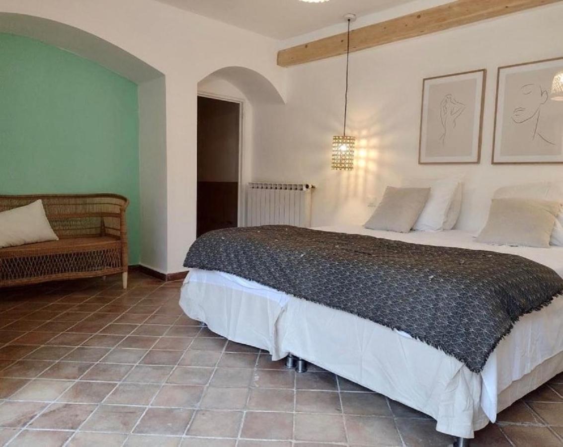 La Maison Des Autres, piscine chauffée, chambres d'hôtes proches Uzès, Nîmes, Pont du Gard Saint-Genies-de-Malgoires Esterno foto