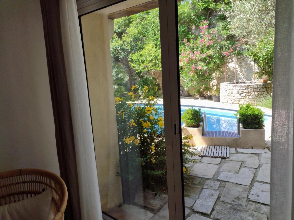 La Maison Des Autres, piscine chauffée, chambres d'hôtes proches Uzès, Nîmes, Pont du Gard Saint-Genies-de-Malgoires Esterno foto