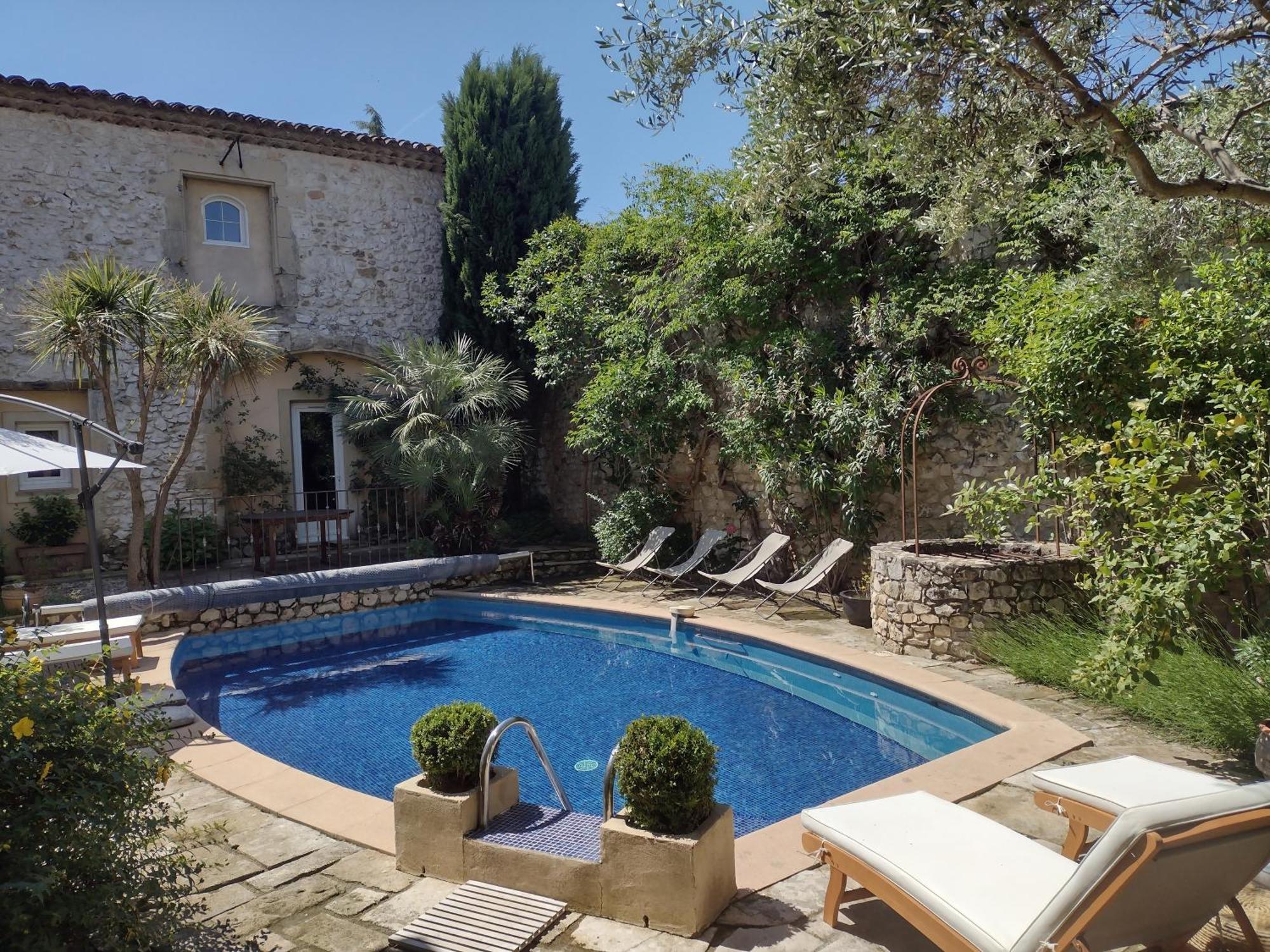 La Maison Des Autres, piscine chauffée, chambres d'hôtes proches Uzès, Nîmes, Pont du Gard Saint-Genies-de-Malgoires Esterno foto