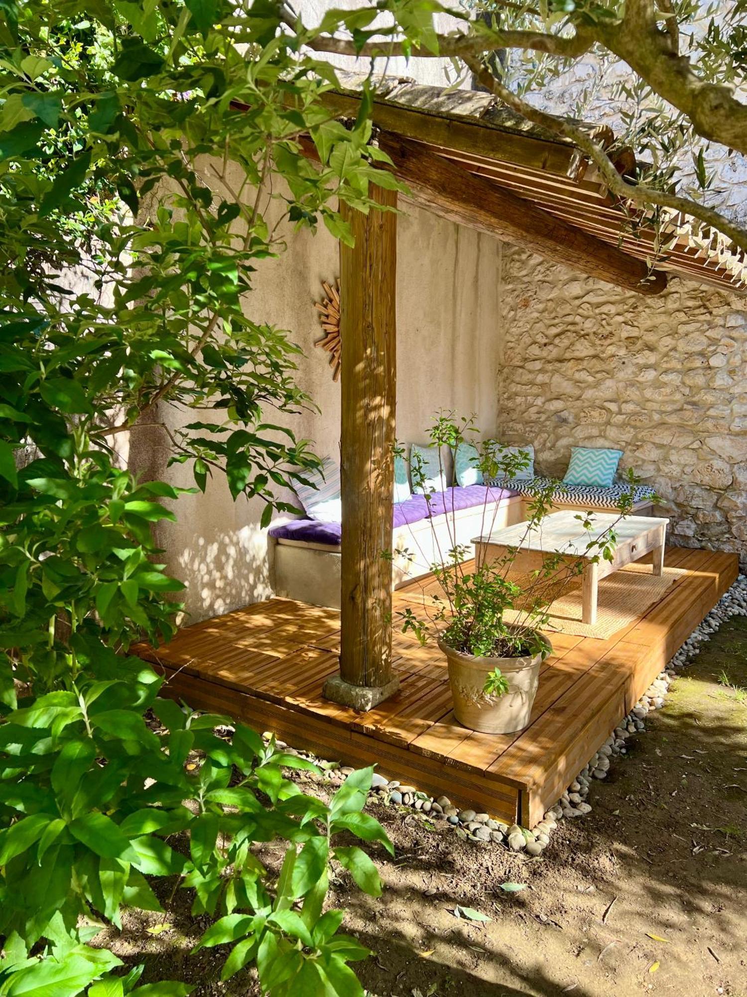 La Maison Des Autres, piscine chauffée, chambres d'hôtes proches Uzès, Nîmes, Pont du Gard Saint-Genies-de-Malgoires Esterno foto